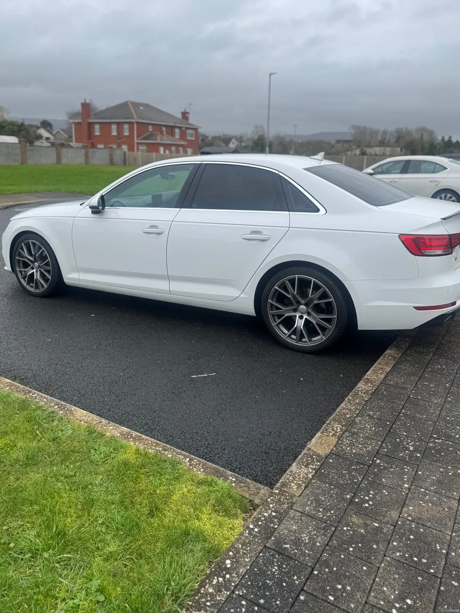 Audi A4 2016 - Image 4
