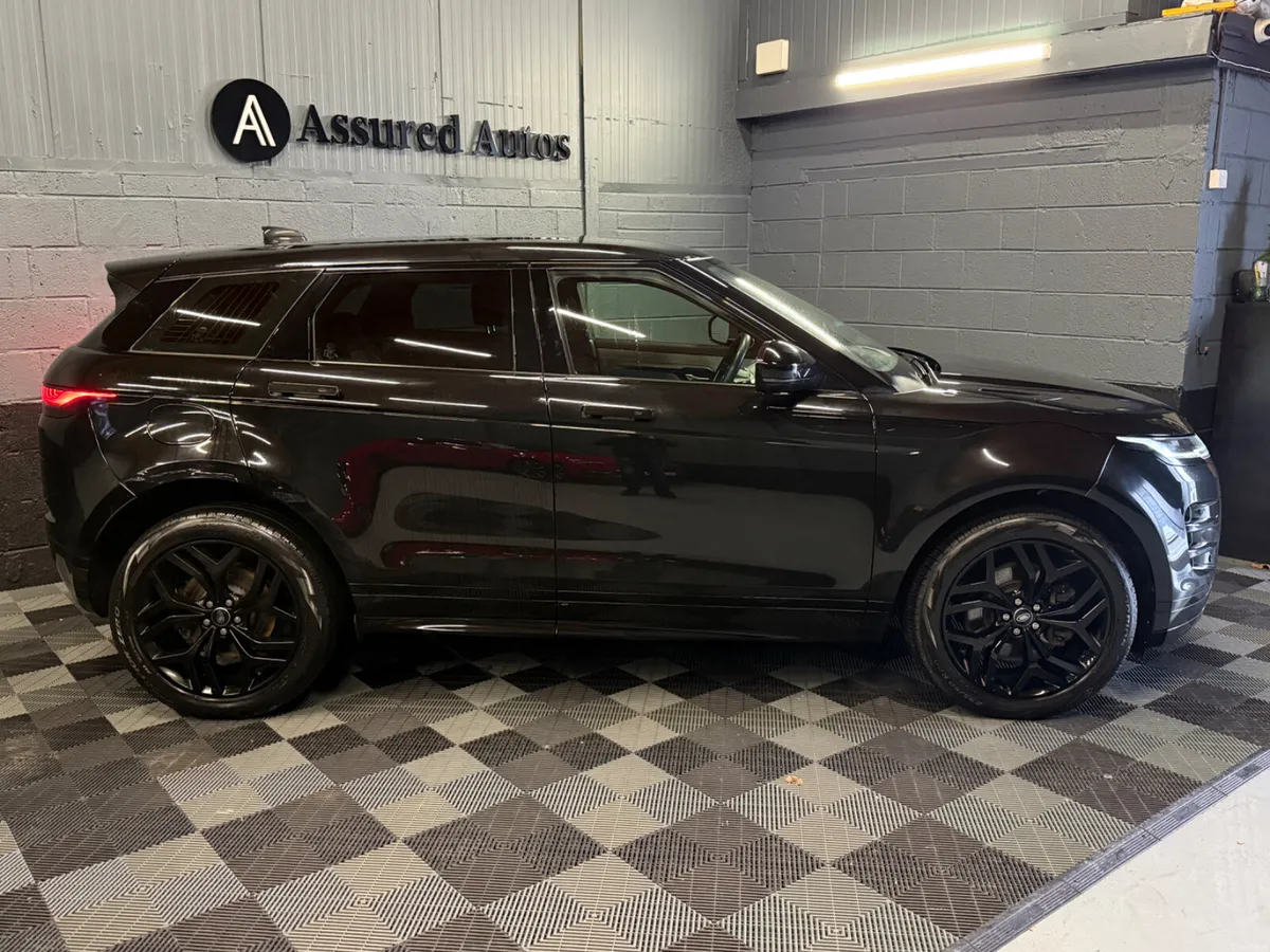 231 Range Rover Evoque 1.5 P300E R-Dyn S Black Edi - Image 3