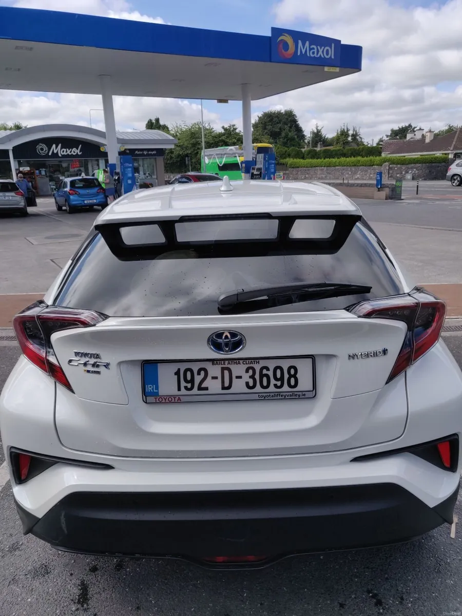 2019 (192) Toyota C-HR SOL Hybrid – 1 Owner – Full - Image 2