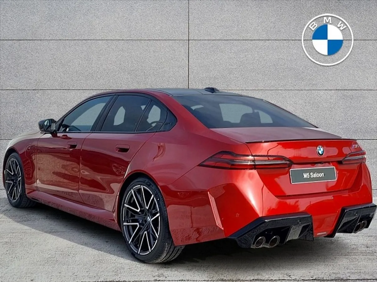 BMW M5 M5 Saloon - Image 2