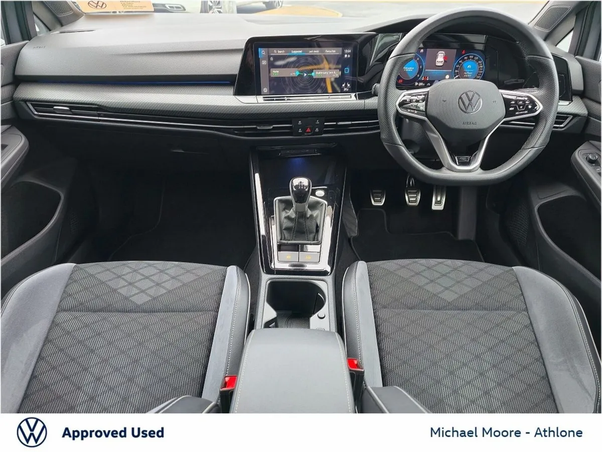 Volkswagen Golf 2.0 TDI 150BHP R-Line - Image 2