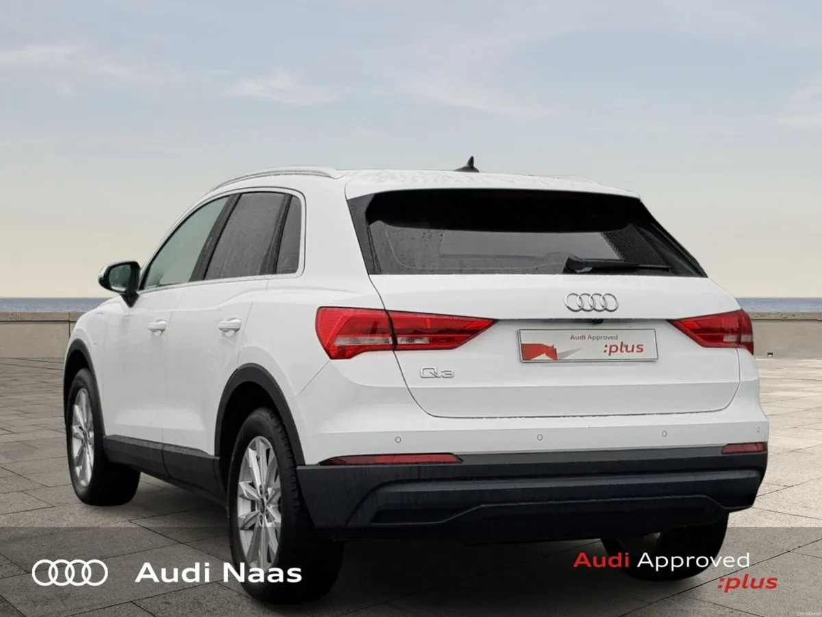 Audi Q3 45 TFSI E S Tronic SE - Image 4