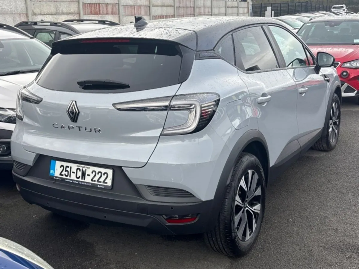 Renault Captur TCe 90 Evolution - Image 3