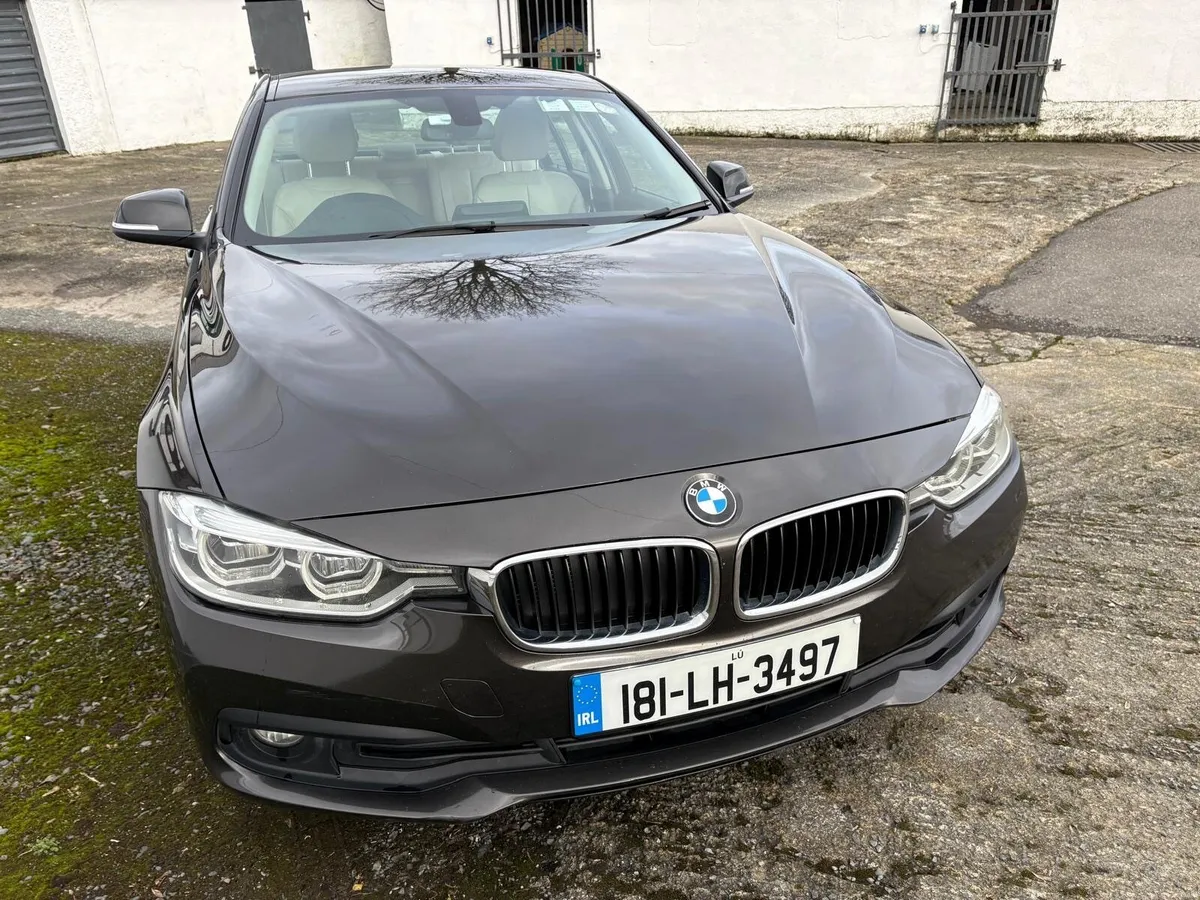 BMW 3-Series 2018 - Image 2