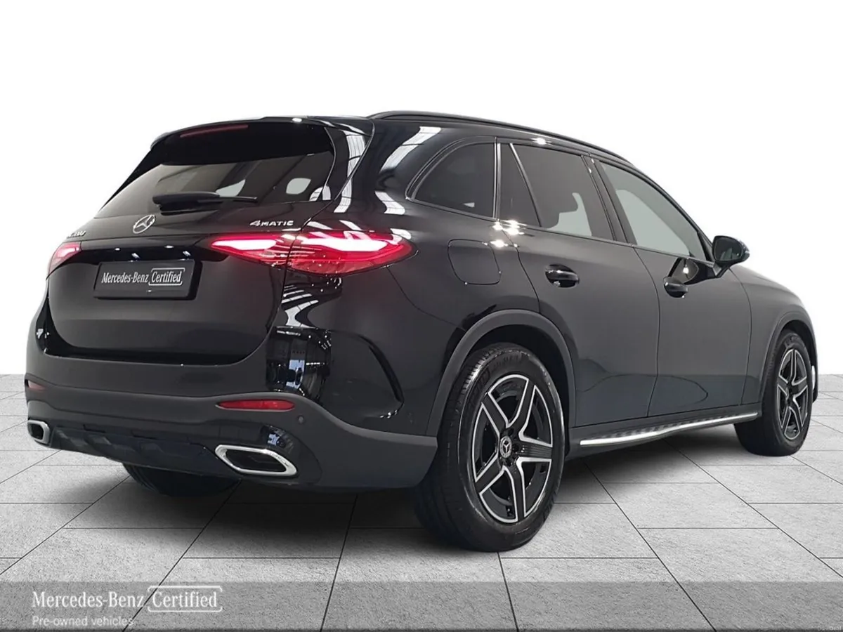Mercedes-Benz GLC 220D 4MATIC AMG Line - Image 4