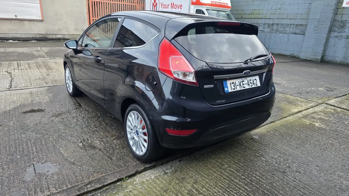 Ford Fiesta TITANIUM 1.0 - Image 4
