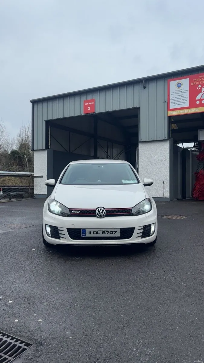 2011 VW Golf Mk6- low miles - Image 3