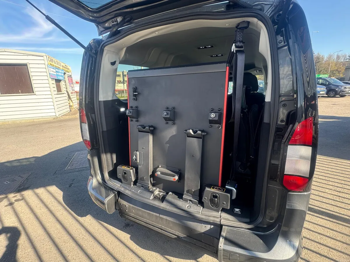 Wheelchair Accessible 2026 Ford Connect Freedom - Image 6