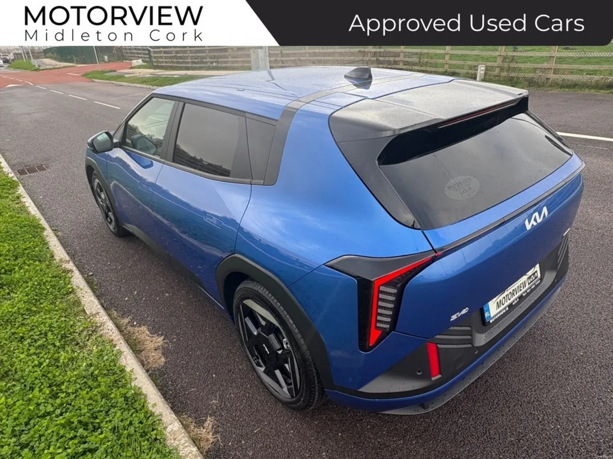 Kia EV4 Limited edition DEMO EV4 K3, **81kwh batte - Image 3