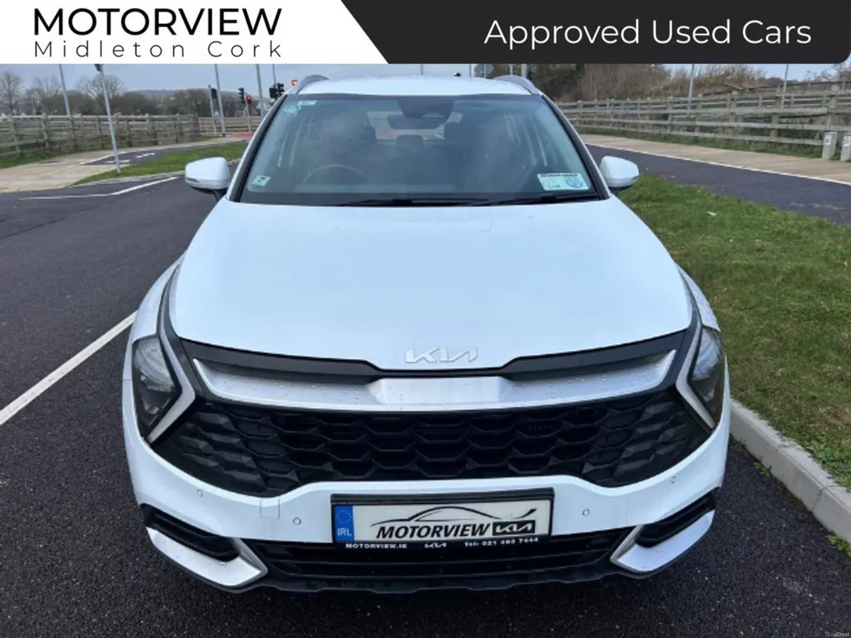 Kia Sportage 1.6d Premium Spec, **1 owner from new - Image 4