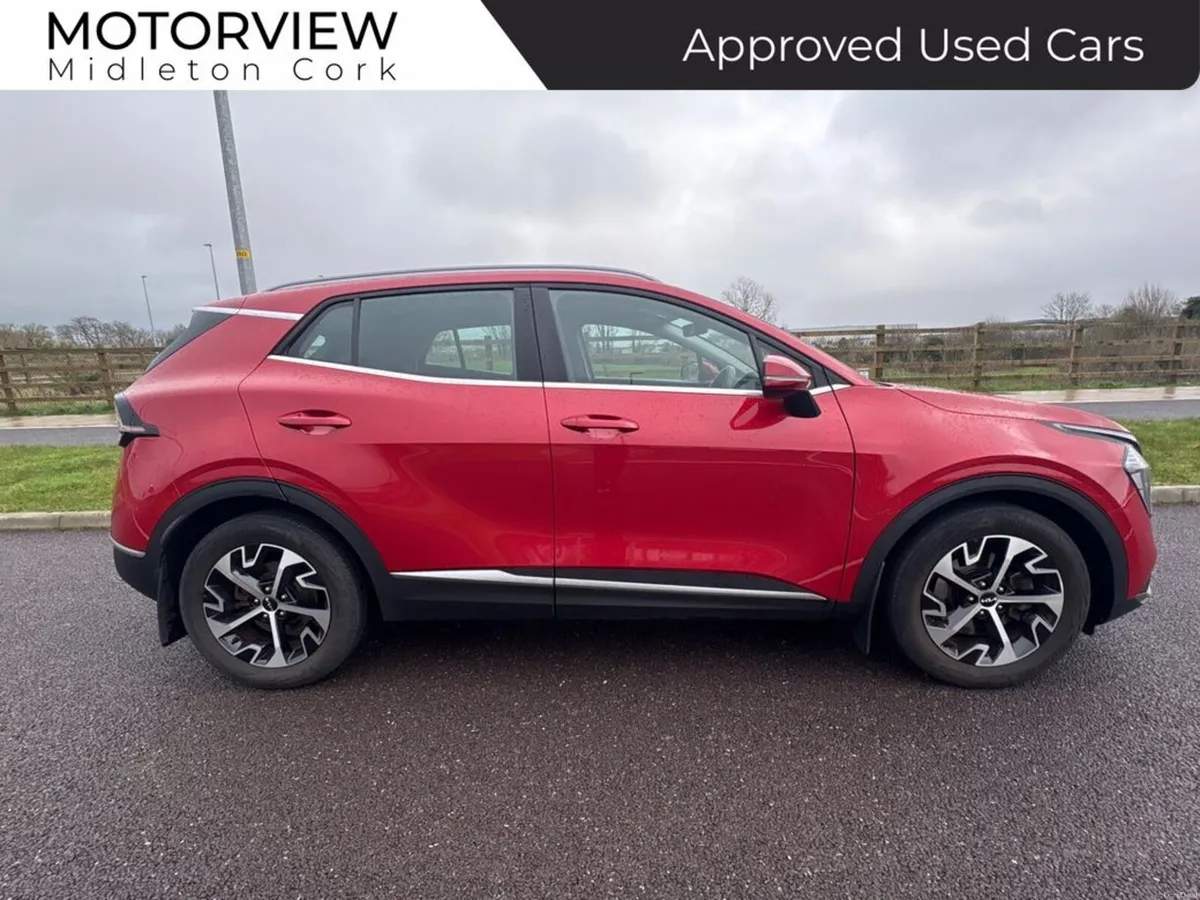 Kia Sportage Premium Spec 1.6d 18inch alloys , **w - Image 3