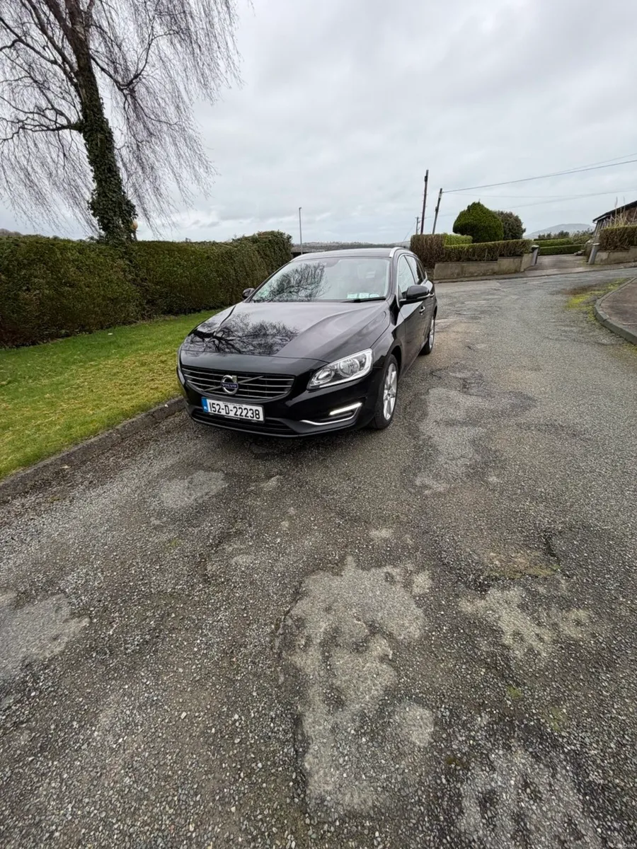 VOLVO V60 D3 - Image 2