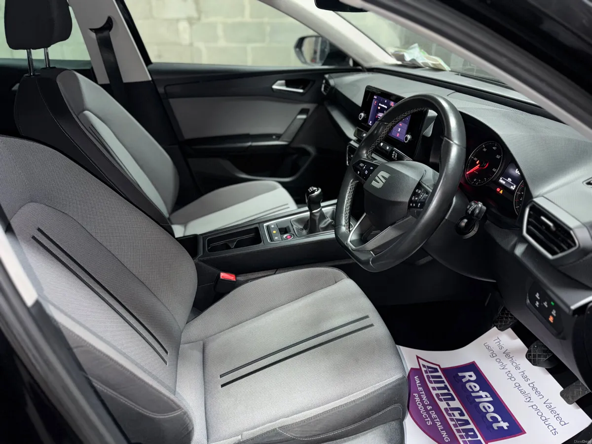 SEAT LEON ESTATE “128,000KMS” MANUAL 2021 - Image 5