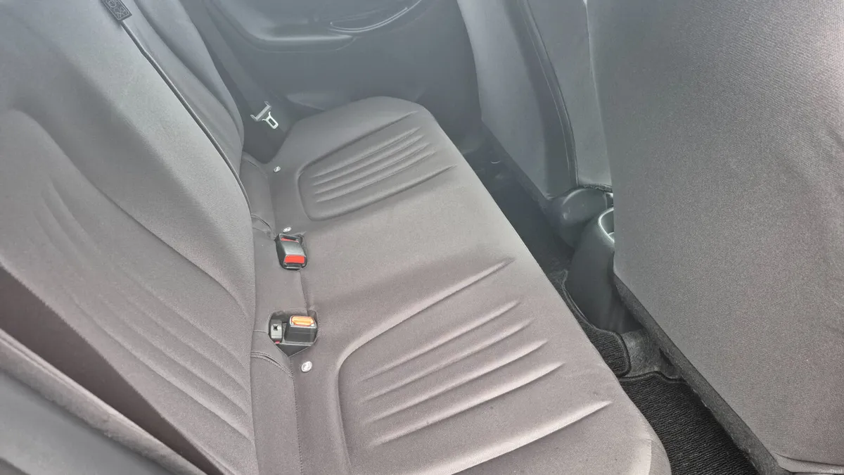 Toyota Yaris 2020 Hybrid Automatic 1.5 Immaculate - Image 3