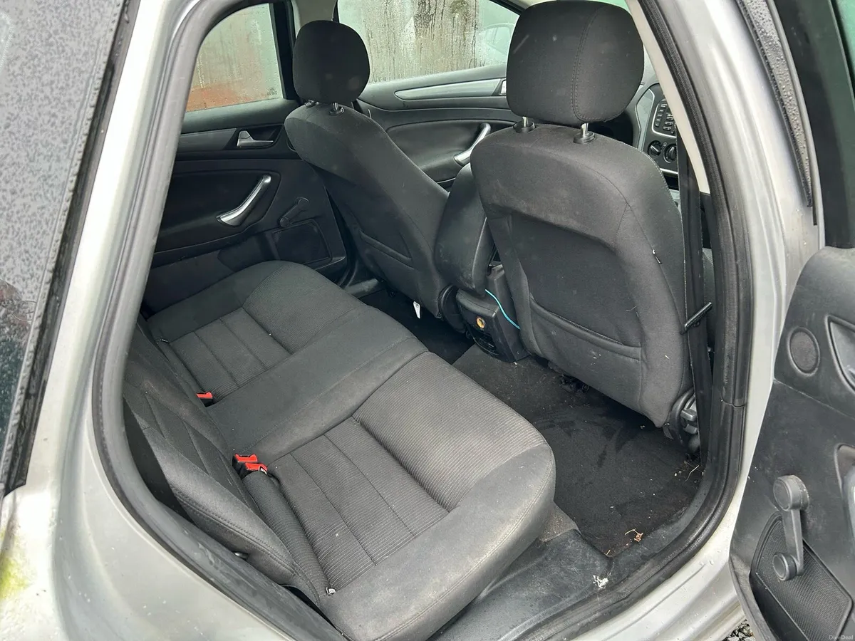 Mondeo 2ltr diesel nct/tax - Image 3