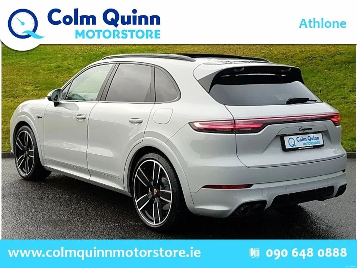 Porsche Cayenne 3.0 V6 Platinum Edition - High Spe - Image 4