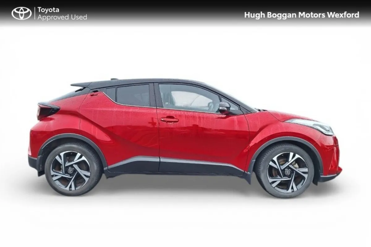 Toyota C-HR HYBRID SPORT BI-TONE WITH ONLY 14400 K - Image 3