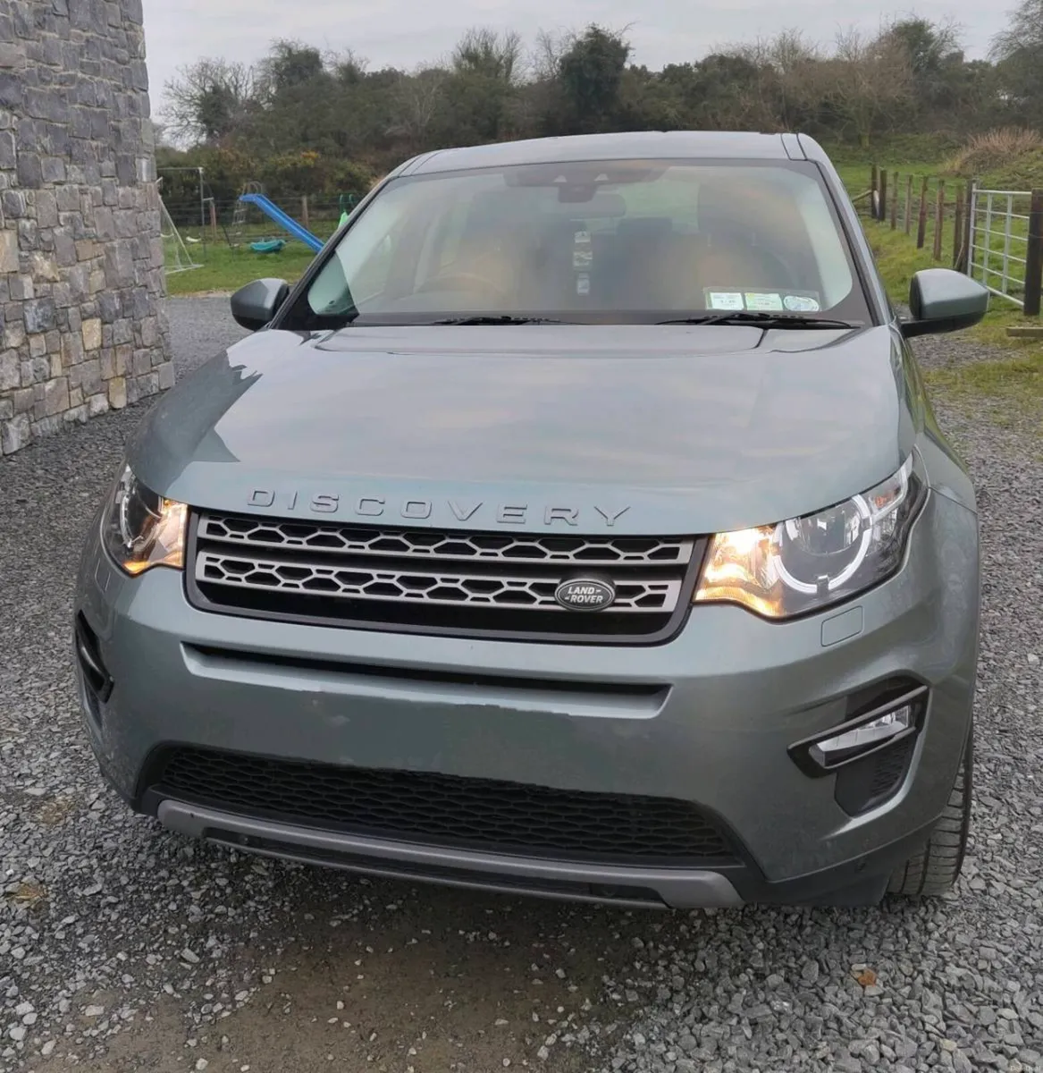 Land Rover - Image 1