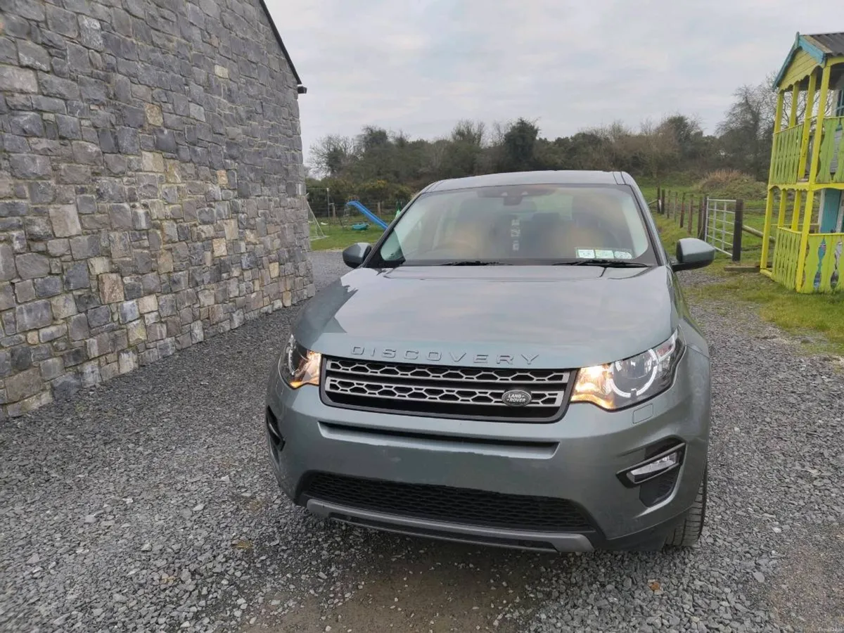 Land Rover - Image 3