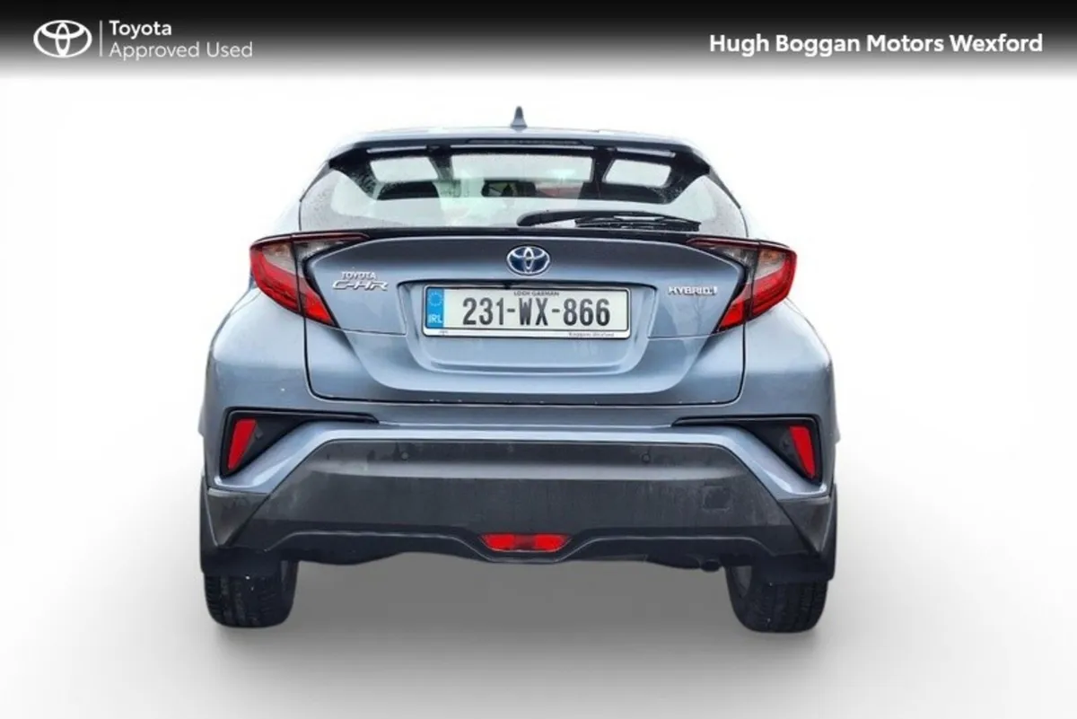 Toyota C-HR HYBRID LUNA WITH PROPER LEATHER!! - Image 4