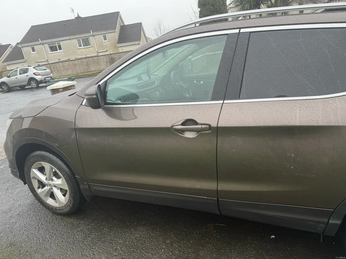 Qasqai 1.2 petrol SV Manual - Image 2