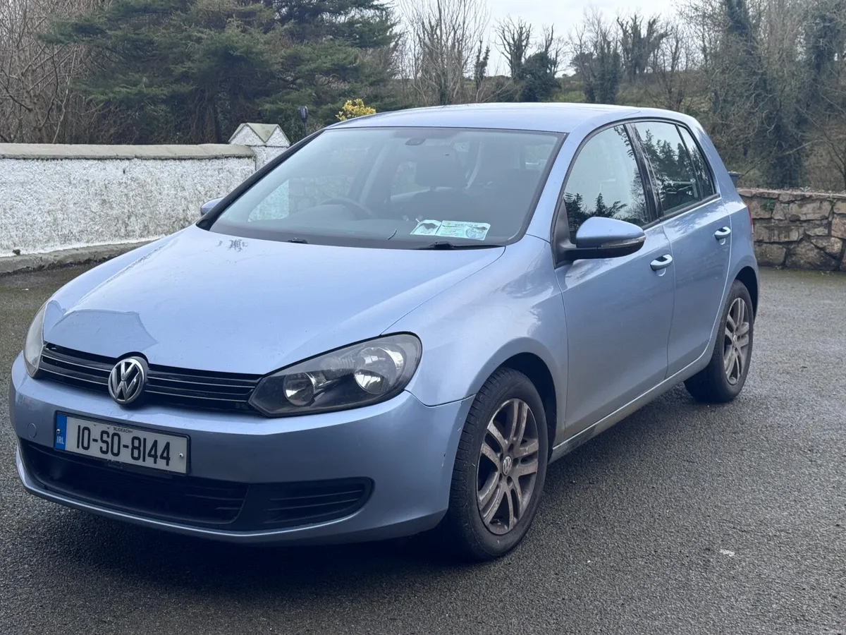 Volkswagen Golf 2010 - Image 1