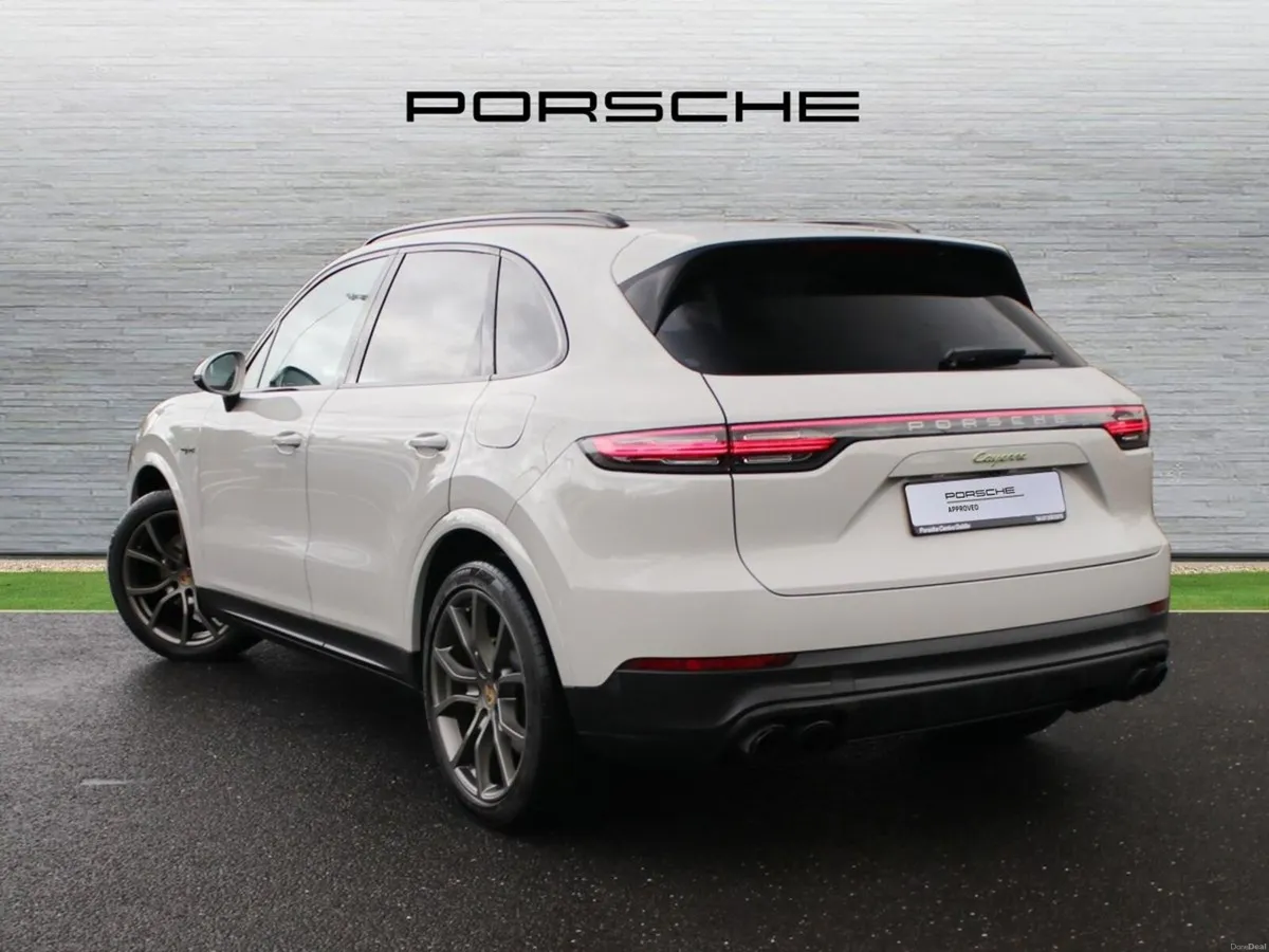Porsche Cayenne E-Hybrid - Image 3