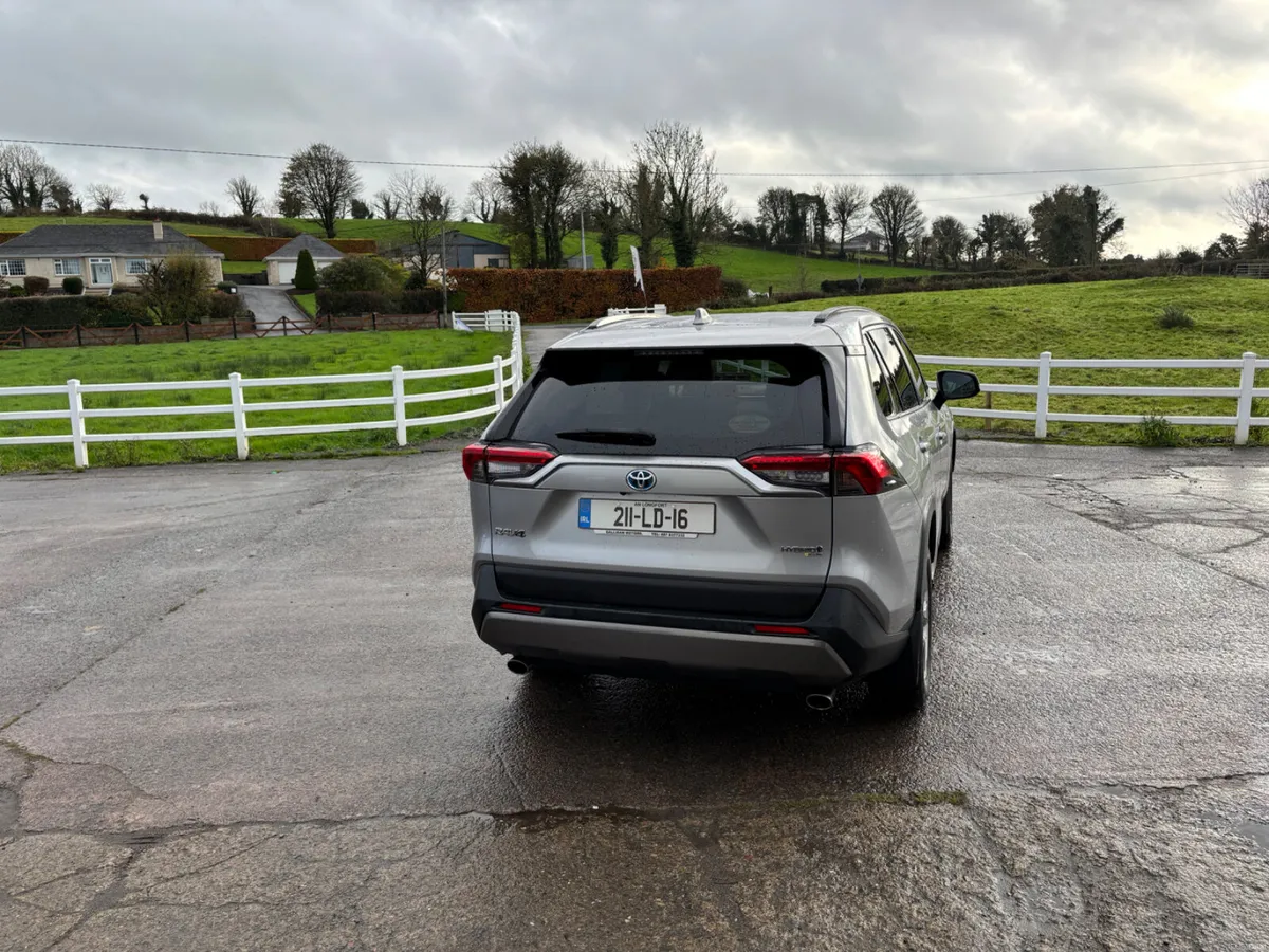 Toyota RAV4 2021 - Image 4