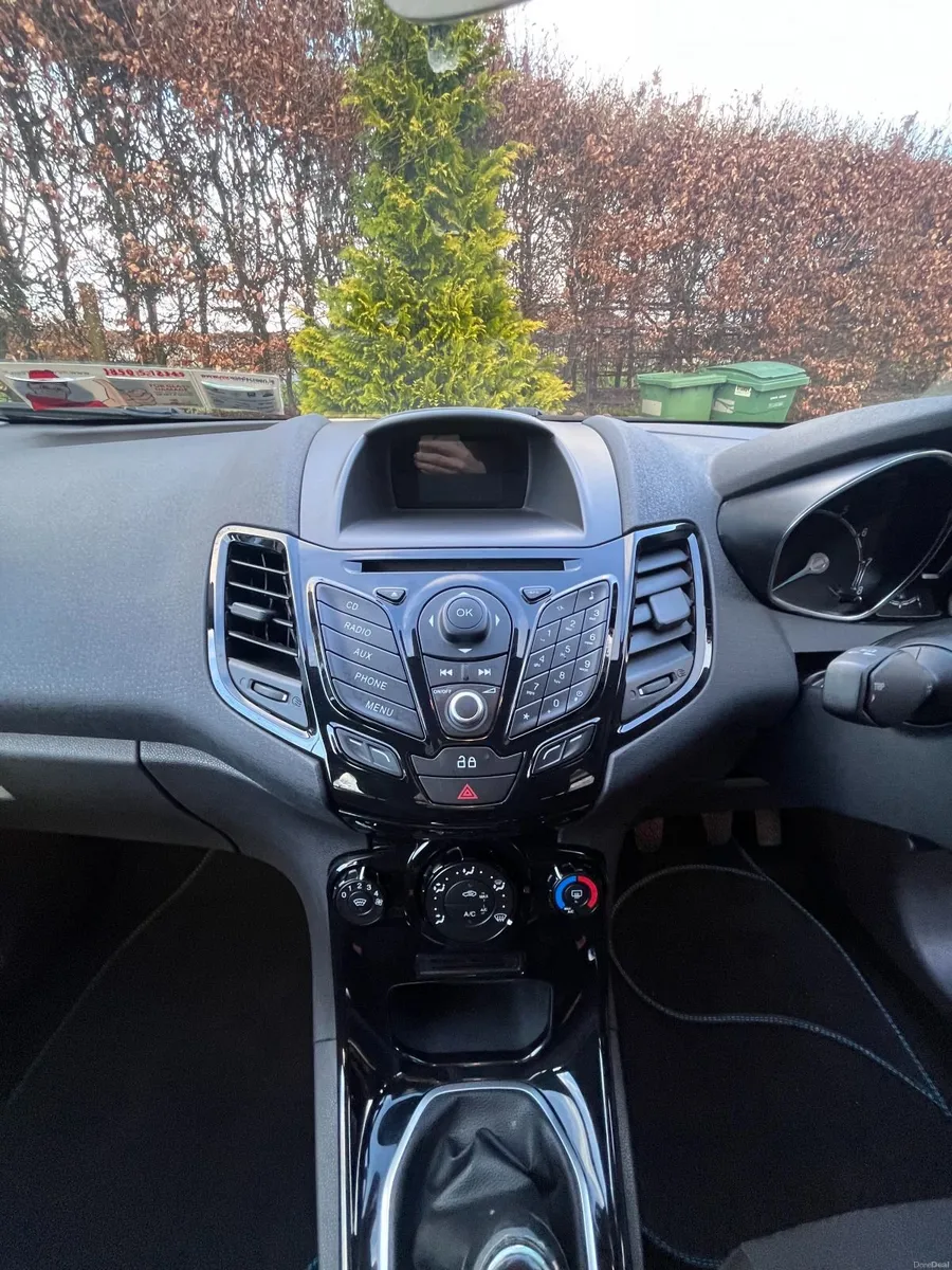 Ford Fiesta 2014 - Image 4