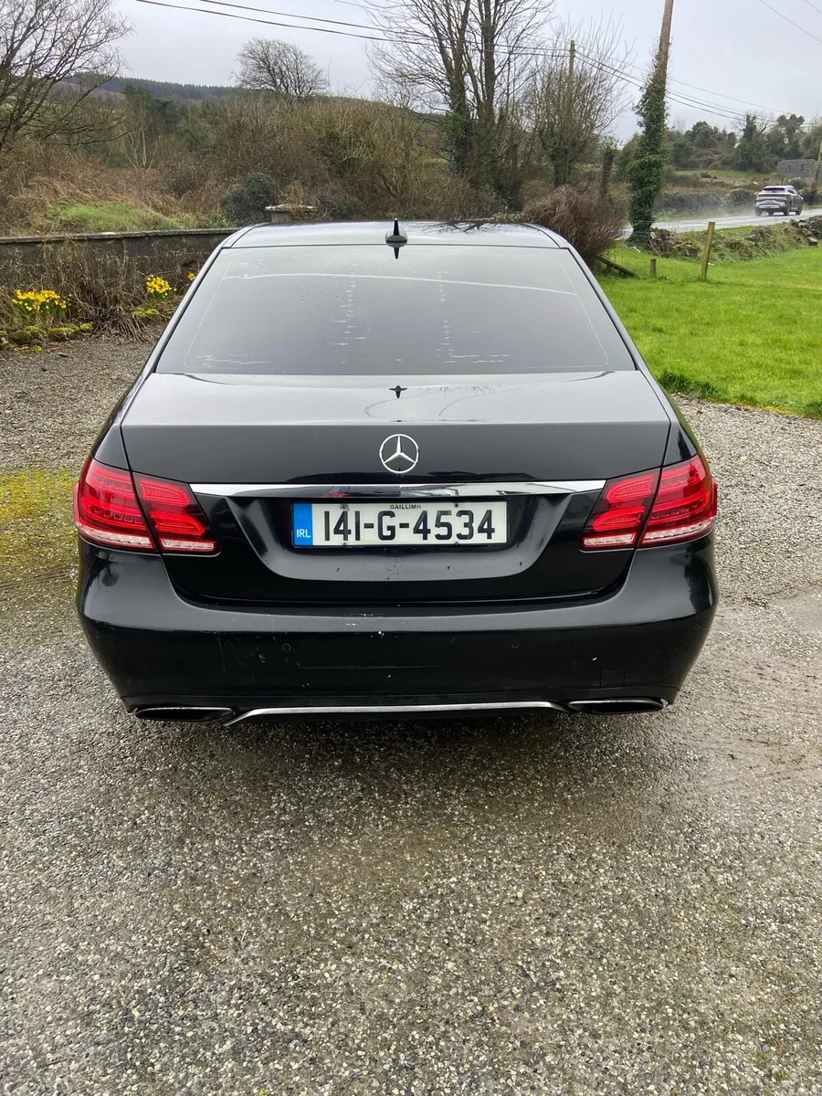 Mercedes E-Class - Image 2