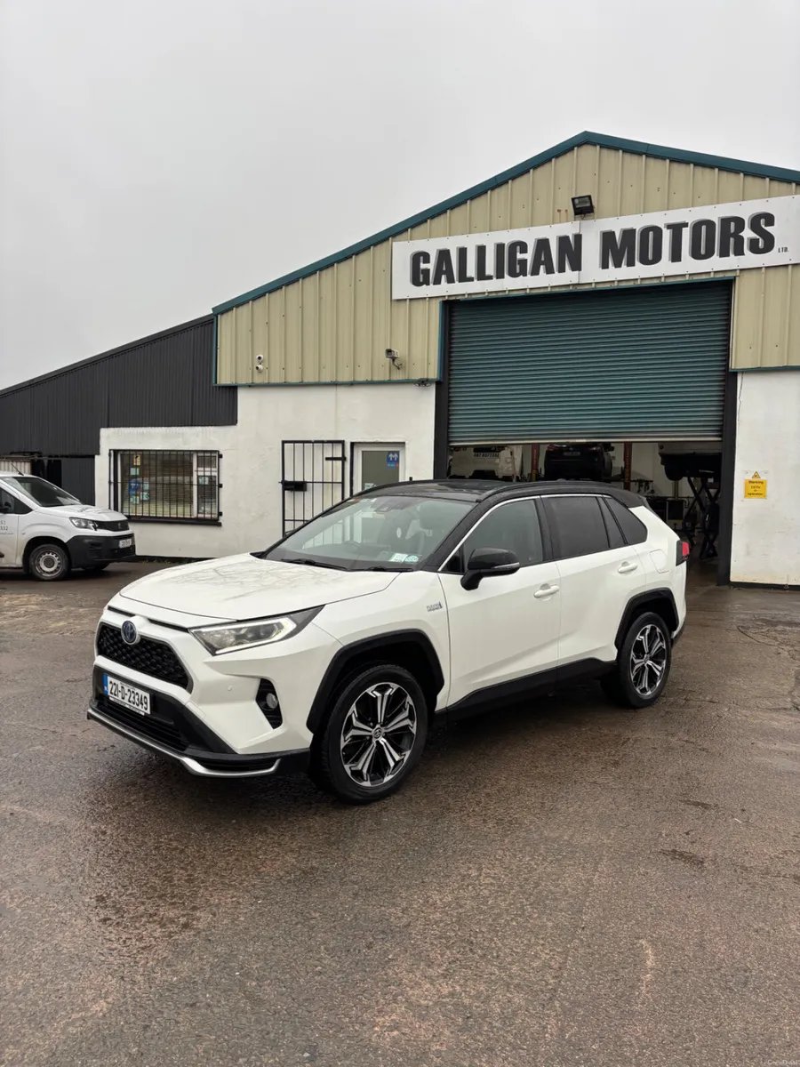 Toyota RAV4 2022 4WD - Image 2