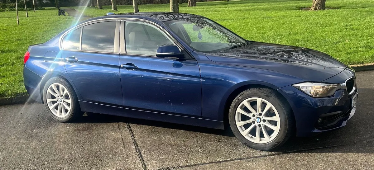 BMW 3-Series 2017 - Image 4