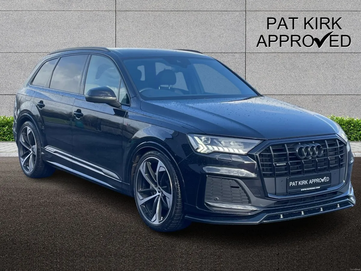 Audi Q7 Diesel Estate Black Edition - Image 1