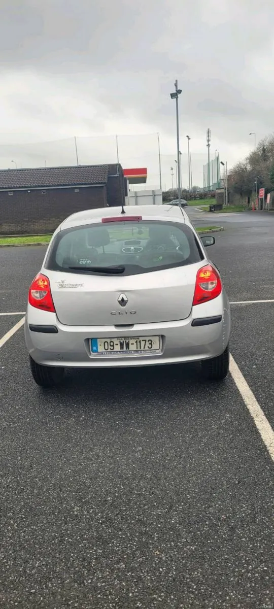 Renault Clio Tax and Nct 12/26 - Image 3