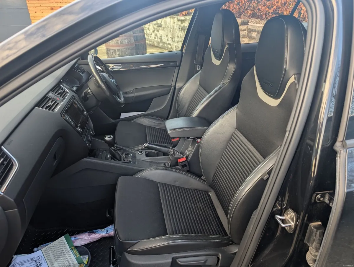 Skoda Octavia 2014 - Image 2