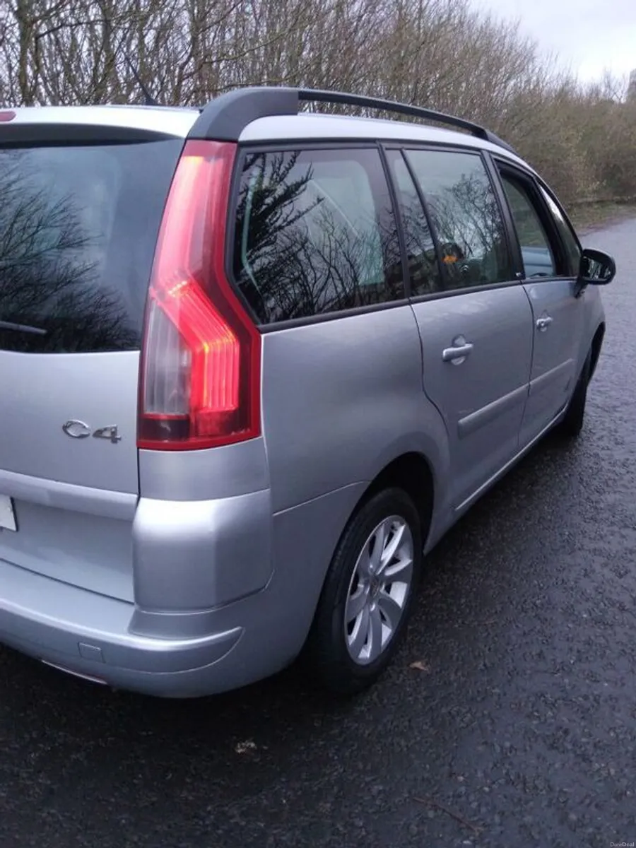 2010 C4 7SEATER NCT 06/26 - Image 4