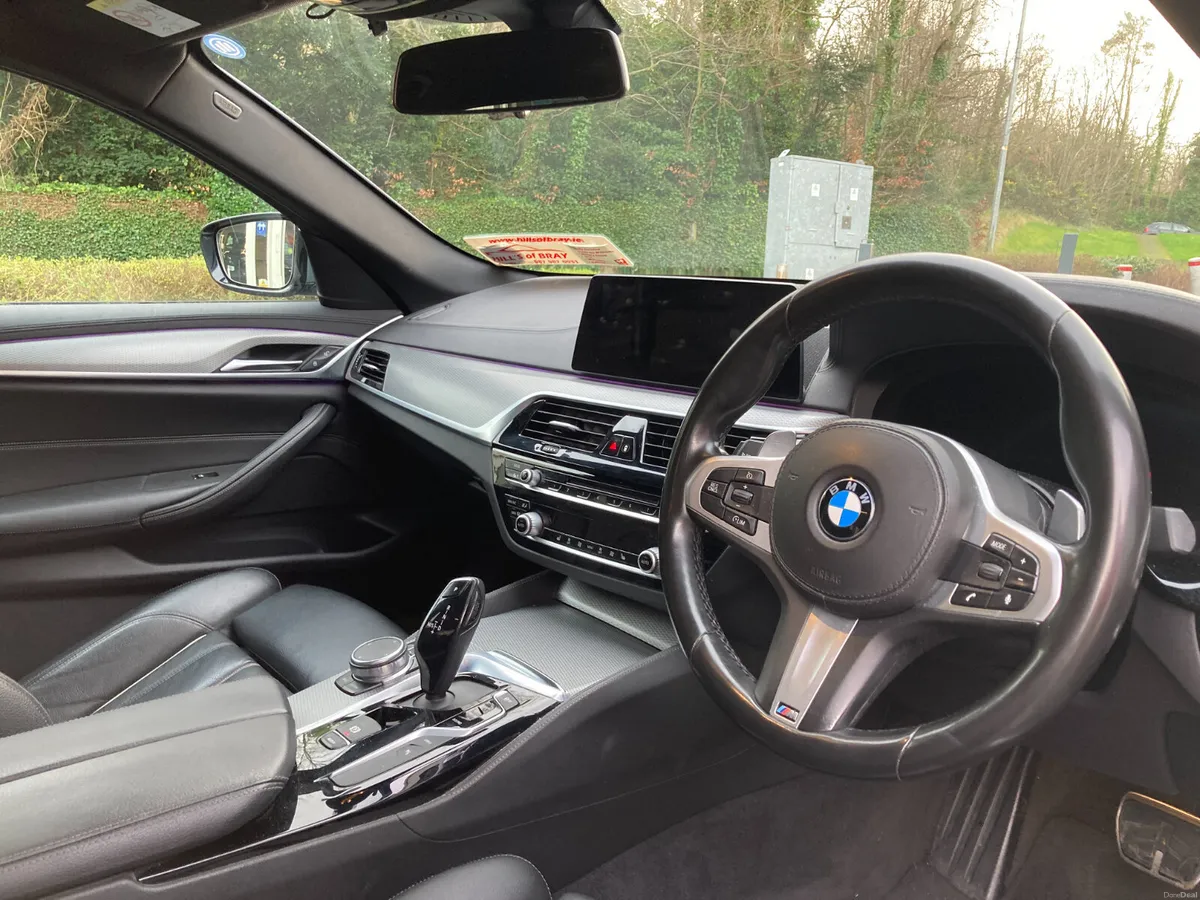 BMW 5-Series 2018 - Image 3