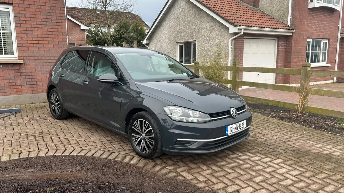 Volkswagen Golf  1.6 tdi 2017. (NCTd 10/27) - Image 1
