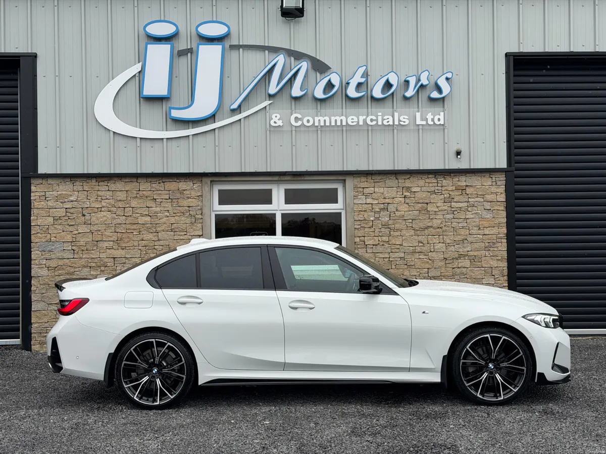 '25 BMW 330E 2.0 T 22.3 KWH M SPORT SALOON - Image 4