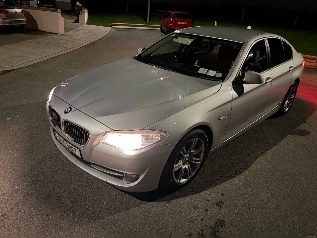 2011 f10 520d automatic - Image 3