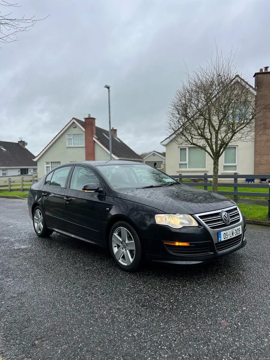 2009 VOLKSWAGEN PASSAT 2.0 R-LINE  AUTOMATIC - Image 1
