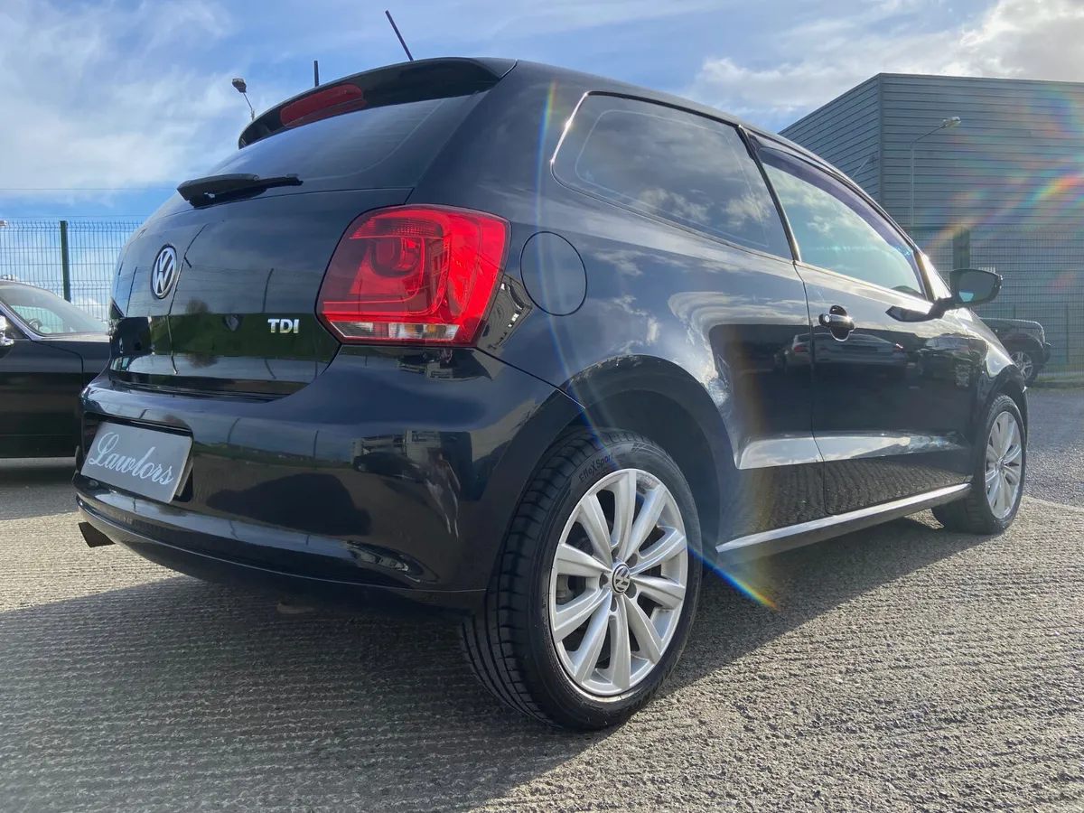 2010 VOLKSWAGEN POLO 1.6TDI HIGHLINE - Image 2