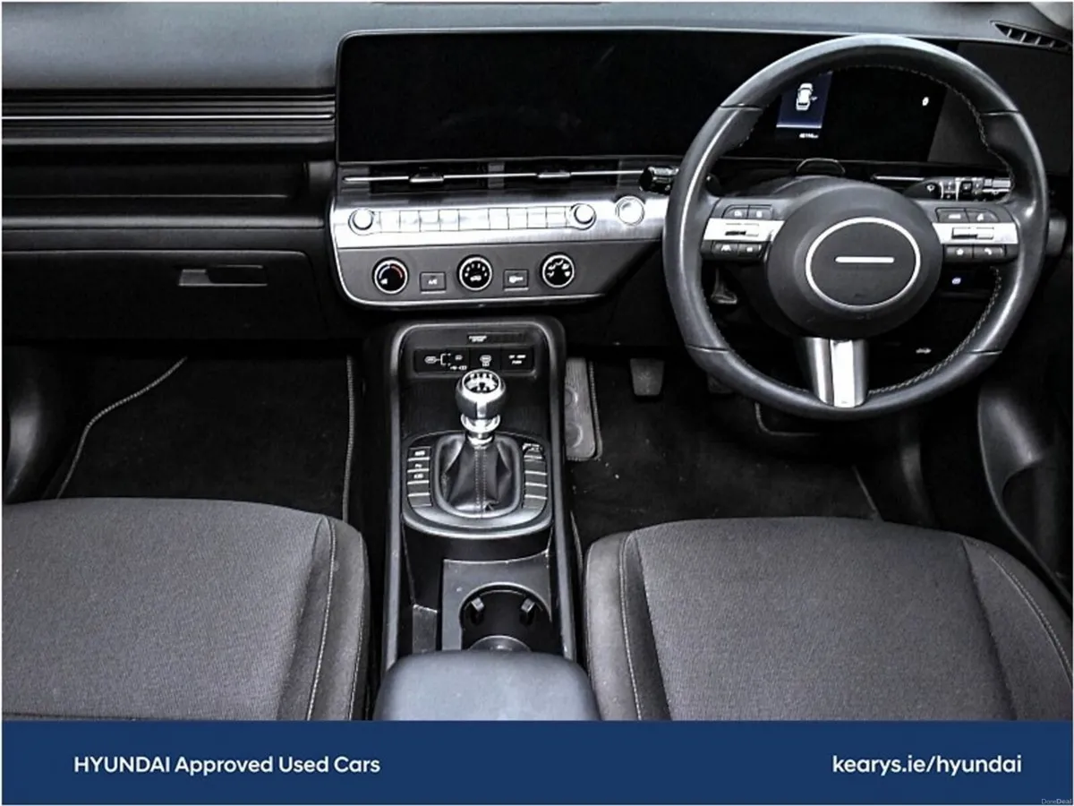 Hyundai KONA Petrol Signature - Image 4
