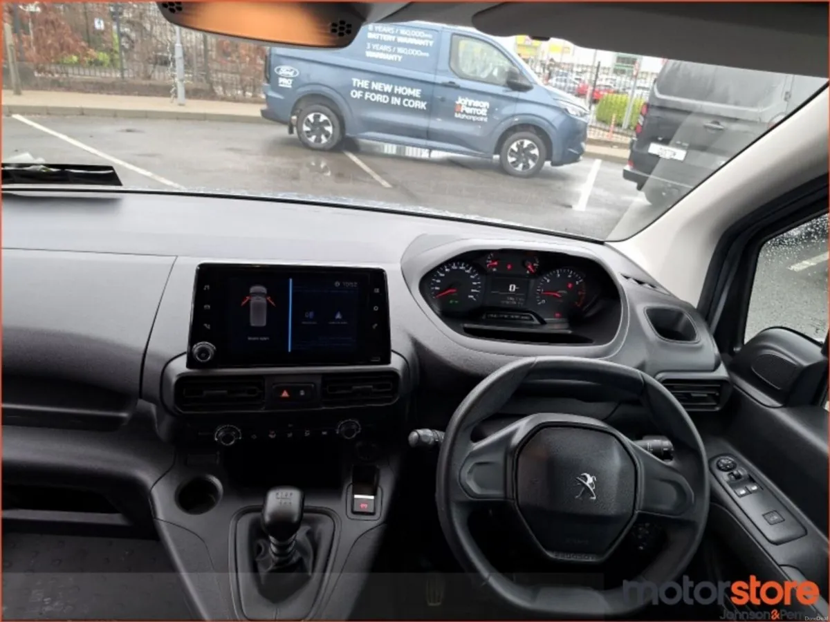Peugeot Partner PARTNER ACTIVE PLUS 1.5 BLUE H - Image 4