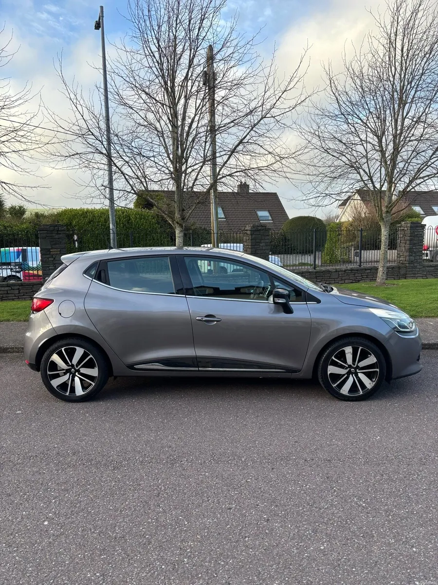 Renault Clio - Image 3