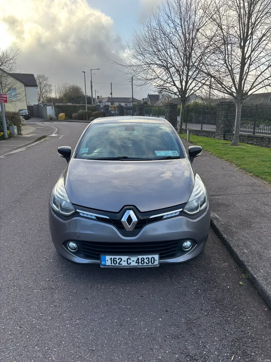 Renault Clio - Image 1