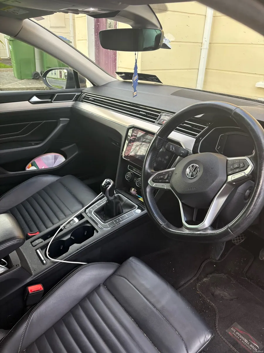 Vw Passat elegance model - Image 4