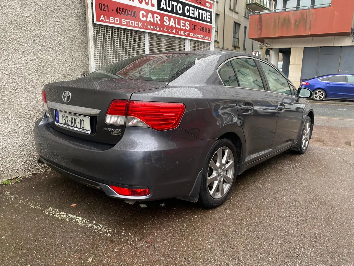 Toyota Avensis 2013 - Image 3