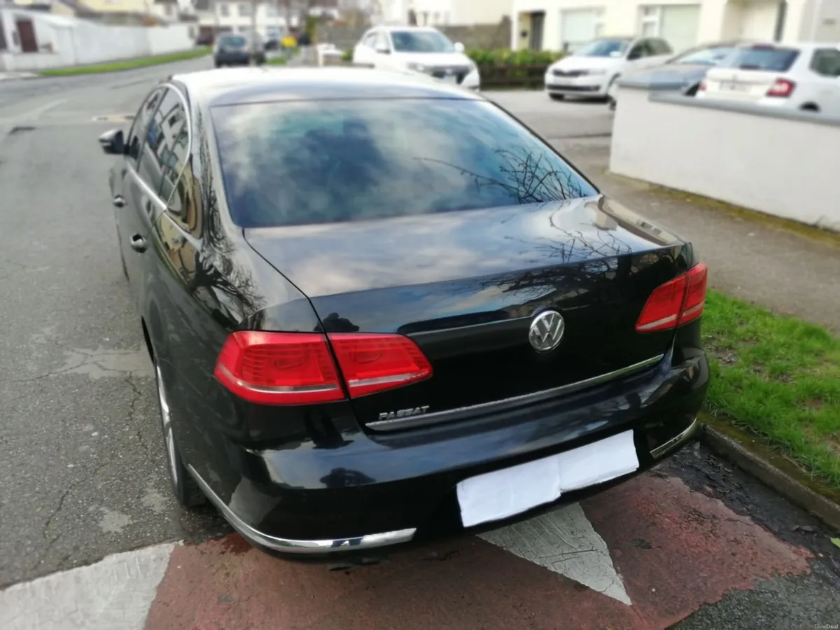 2013 Volkswagen Passat - Image 3