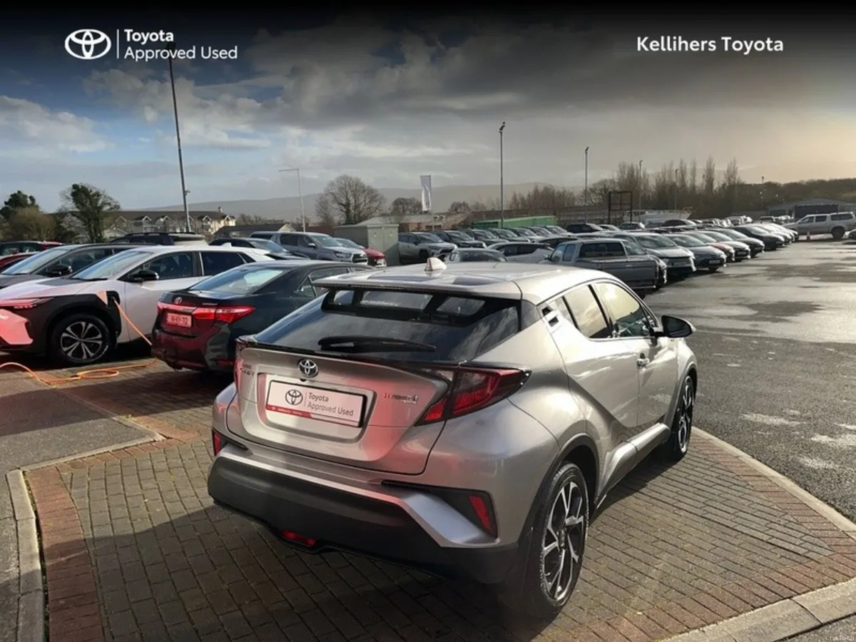 Toyota C-HR C-HR 1.8 HYBRID SPORT - Image 2